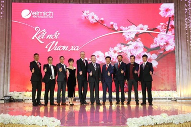 Elmich VIệt Nam đón chào đại sứ Séc tham dự Lễ tổng kết cuối năm 2017