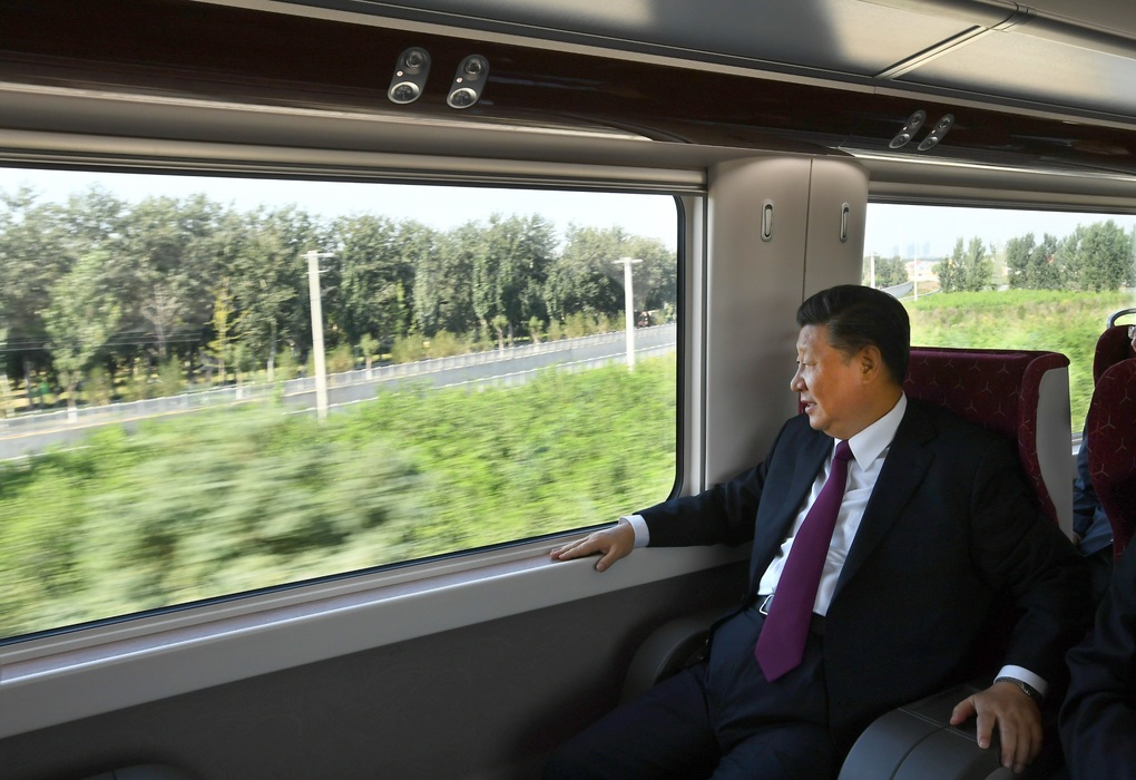 xi-on-the-train-during-a-lengthy-tour-of-gansu-province-in-2020-xinhua-1701922903216.jpg