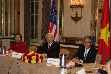 Tổng Bí thư gặp cộng đồng người Việt tại Mỹ: Dù ở đâu cũng là con Lạc cháu Hồng