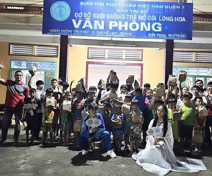 Bella Vũ tích cực tham gia các hoạt động từ thiện