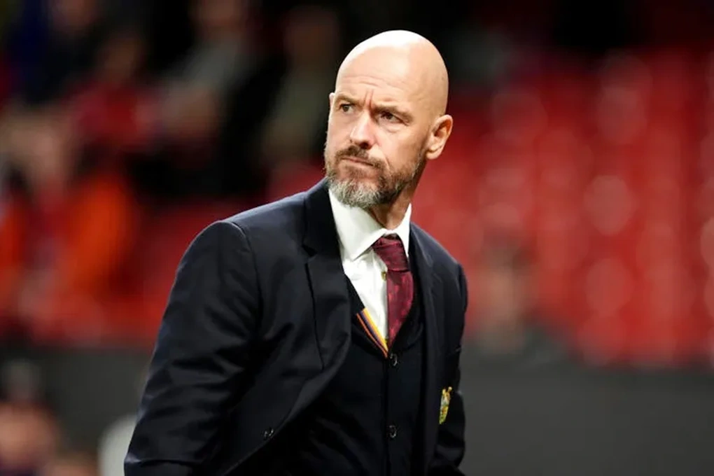 HLV Ten Hag tìm được bến đỗ mới, 7 tháng sau khi bị Man Utd sa thải - 1 HLV Ten Hag tìm được bến đỗ mới, 7 tháng sau khi bị Man Utd sa thải - 1