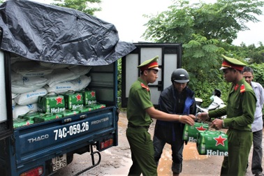 Bắt giữ 2 lô hàng lậu với số lượng lớn