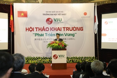 Diễn giả hàng đầu Nhật Bản nói về “phát triển bền vững” trong quan hệ giáo dục