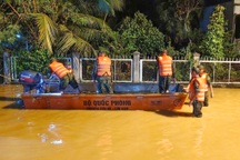 Sơ tán hàng trăm hộ dân Lâm Đồng ra khỏi vùng lũ