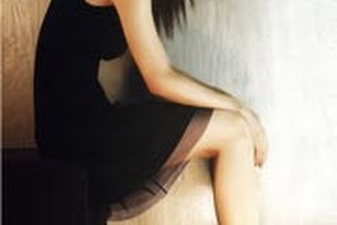 VJ Denise Keller: Đẹp, đa tài và sắc sảo