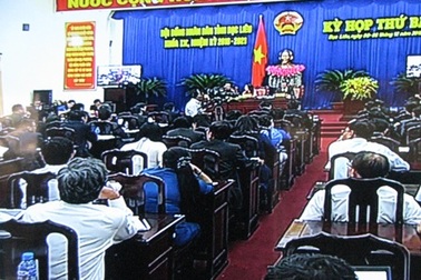 Đối tượng tham nhũng thường có chức vụ cao, nhiều thủ đoạn nên khó phát hiện