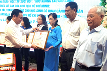 Nhiều cá nhân lớn tuổi được khen thưởng "Học không bao giờ cùng"