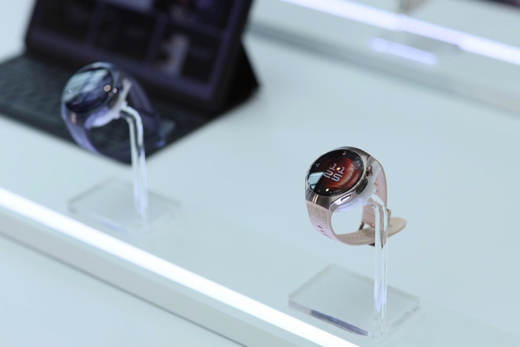 Huawei củng cố thị phần đồng hồ thông minh cao cấp với công nghệ đa cảm biến X-TAP - 1 Huawei củng cố thị phần đồng hồ thông minh cao cấp với công nghệ đa cảm biến X-TAP - 1