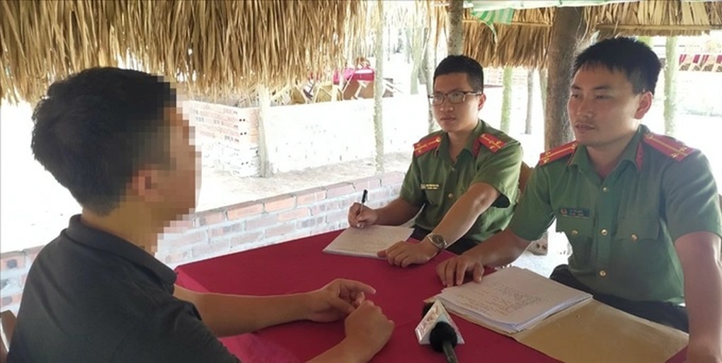 Thứ trưởng Công an cảnh báo nạn mua bán bào thai, nội tạng người - 2 Thứ trưởng Công an cảnh báo nạn mua bán bào thai, nội tạng người - 2