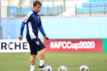 Chủ tịch CLB TPHCM phản pháo về phát ngôn của HLV Chung trên báo Hàn Quốc