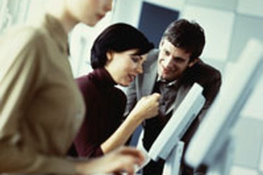 Tạo dựng tình bạn nơi công sở