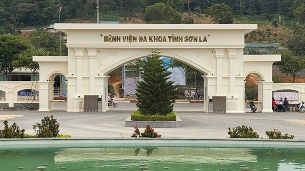 Trưởng khoa bệnh viện bị kỷ luật vì gợi ý Việt Á bồi dưỡng - 1 Trưởng khoa bệnh viện bị kỷ luật vì gợi ý Việt Á bồi dưỡng - 1