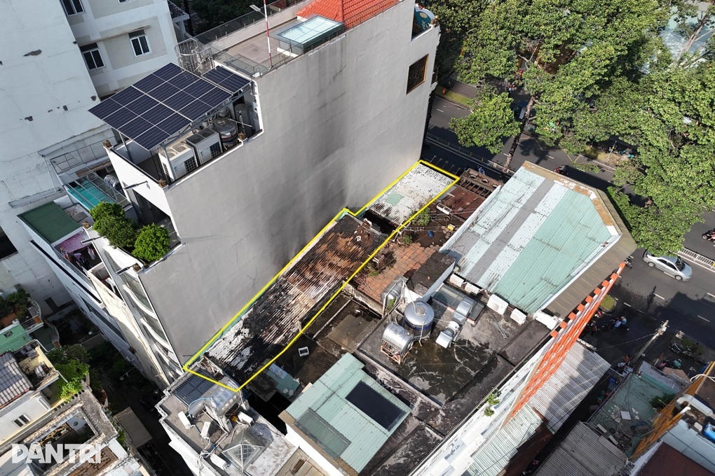 TPHCM yêu cầu rà soát lối thoát nạn nhà dân sau vụ cháy khiến 4 người chết - 1 TPHCM yêu cầu rà soát lối thoát nạn nhà dân sau vụ cháy khiến 4 người chết - 1