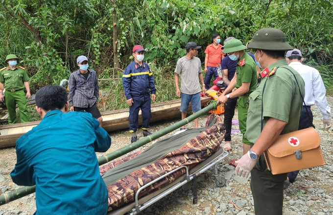 Hình ảnh hiện trường sạt lở đất tại công trình thuỷ điện Rào Trăng 3 - Ảnh 16.