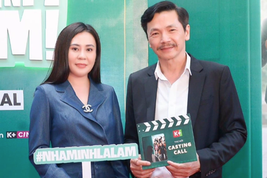 Hoa hậu Phan Kim Oanh giản dị bên NSND Trung Anh