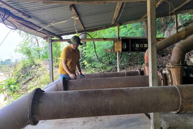 Kỳ lạ 9 người chết vẫn "ký tên" nhận tiền hỗ trợ thủy lợi