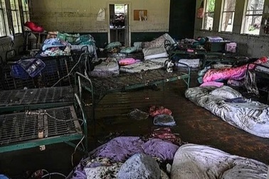 Lũ quét ập vào trại hè ở Mỹ: Hàng chục trẻ em mất tích, cảnh tượng đau lòng