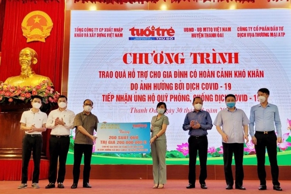 Hà Nội: Trao 200 suất quà tới người dân Thanh Oai gặp khó khăn do Covid-19 - 1 Hà Nội: Trao 200 suất quà tới người dân Thanh Oai gặp khó khăn do Covid-19 - 1