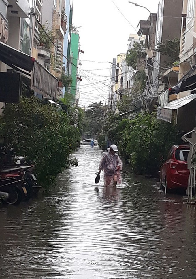 Thiên tai gây thiệt hại nặng nề về người, nhà ở, sản xuất nông nghiệp, kết cấu hạ tầng... của Nhà nước và nhân dân.