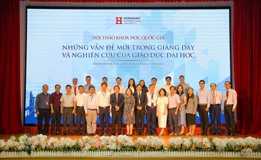 HIU tổ chức hội thảo khoa học: Những vấn đề mới trong giáo dục đại học 4.0 - 1 HIU tổ chức hội thảo khoa học: Những vấn đề mới trong giáo dục đại học 4.0 - 1
