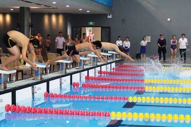 Gần 100 vận động viên tranh tài tại “đường đua xanh”