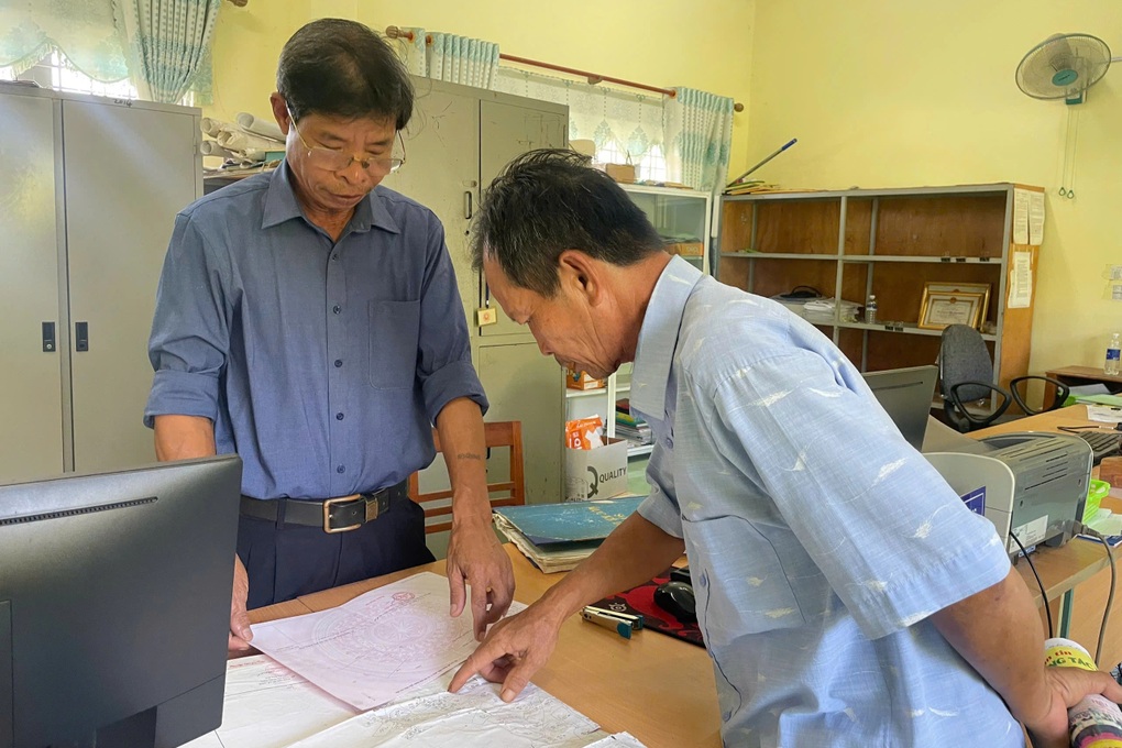 Chi trả lương tháng 7 cho cán bộ trước 25/6 - 1 Chi trả lương tháng 7 cho cán bộ trước 25/6 - 1