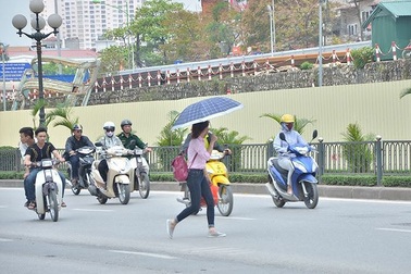 Từ năm 2018, đi bộ sai luật có thể bị phạt tù