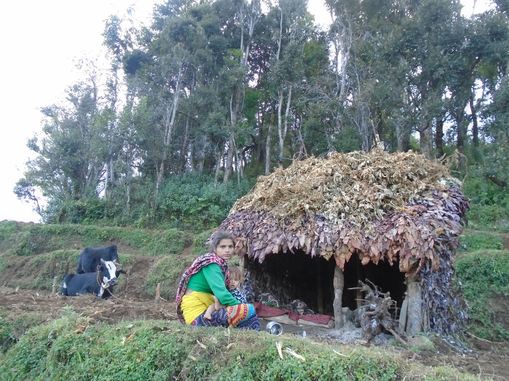 Hủ tục đau lòng và nỗi ám ảnh của các cô gái Nepal trong túp lều xa nhà - 2