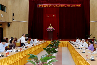 3 nhóm công tác của Bộ Chính trị xem xét nhân sự Đại hội của 11 tỉnh