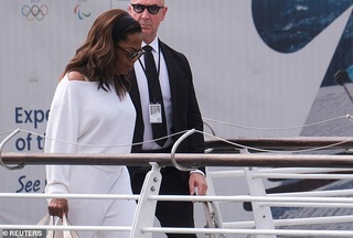 Kim Kardashian và dàn sao hào hứng dự đám cưới tỷ phú Jeff Bezos - 17