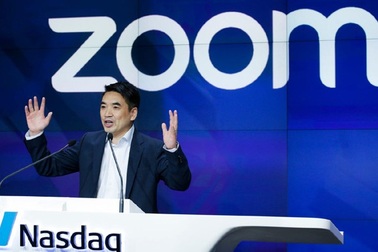 CEO Zoom kiếm bộn tiền nhờ phần mềm làm việc trực tuyến
