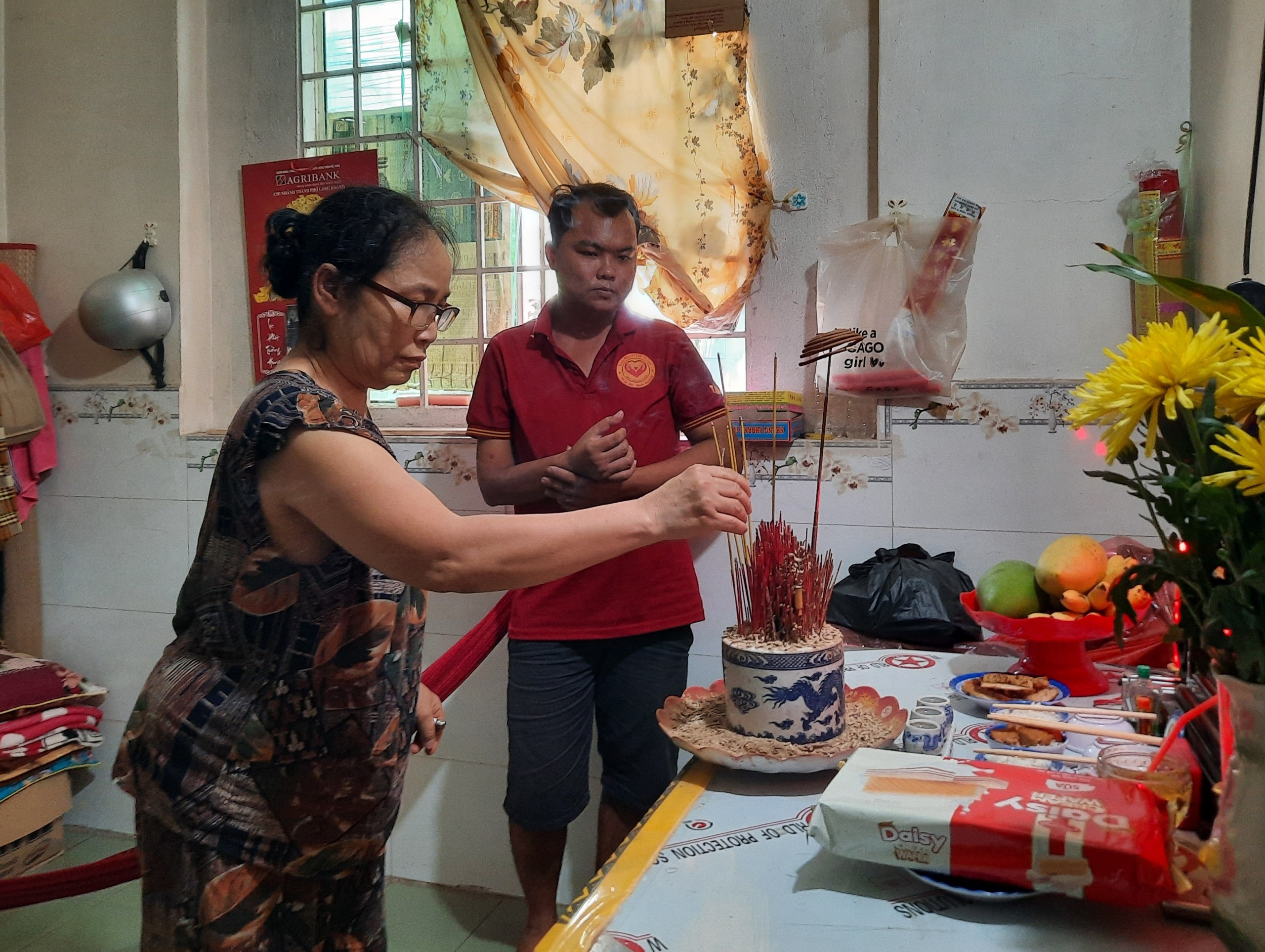 Hiệp sĩ đường phố liệt tay sau tai nạn, máu nghĩa hiệp không ngừng sôi! - 5 Hiệp sĩ đường phố liệt tay sau tai nạn, máu nghĩa hiệp không ngừng sôi! - 5