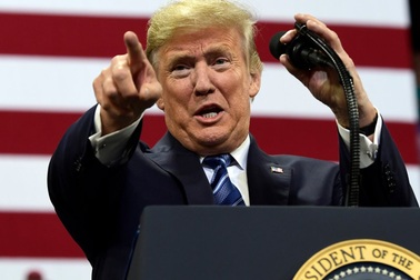 Ông Trump đổ lỗi cho cử tri nếu bị luận tội