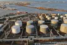 Quan chức Ukraine xác nhận Kiev tấn công quê nhà ông Putin bằng UAV