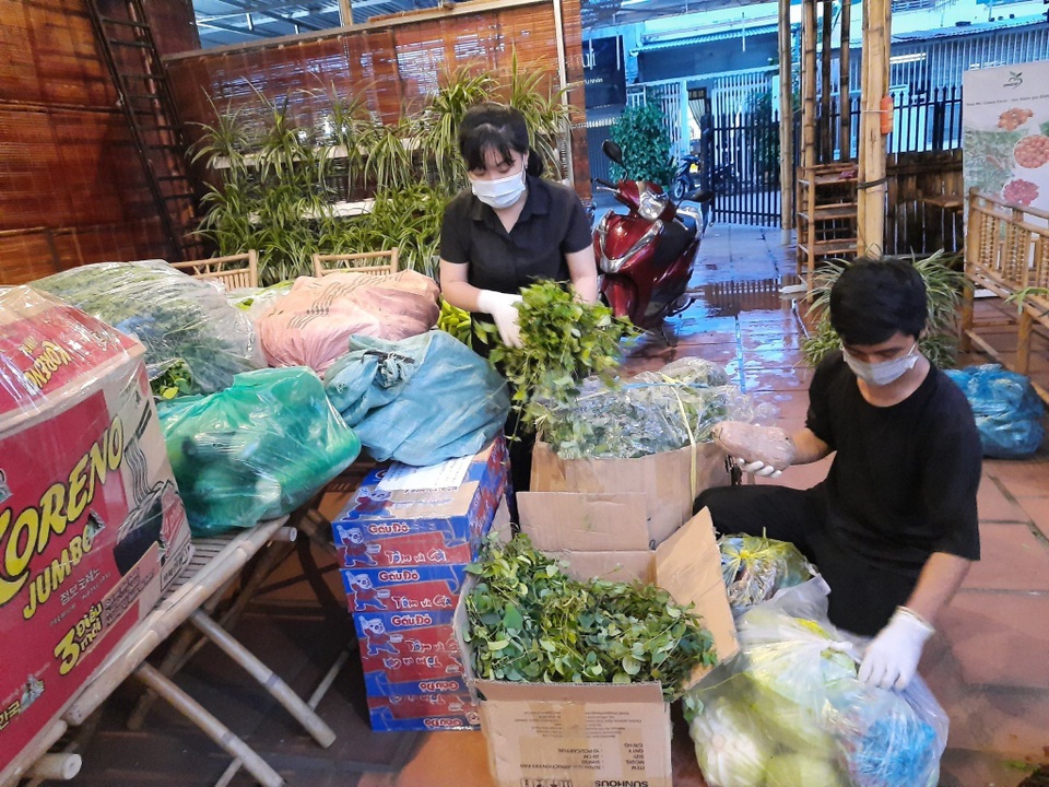 Người dân Đắk Lắk hỗ trợ hàng tấn rau sạch tiếp tế Đà Nẵng chống dịch - 2 Người dân Đắk Lắk hỗ trợ hàng tấn rau sạch tiếp tế Đà Nẵng chống dịch - 2