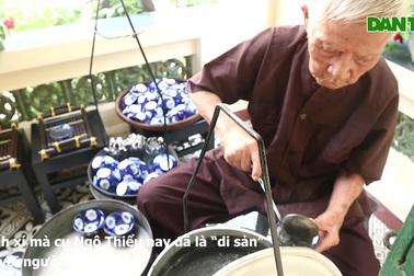 Gánh xí mà "độc truyền" ở phố cổ Hội An