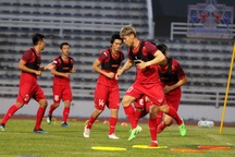 Đội hình nào cho đội tuyển Việt Nam trước cuộc đấu với Thái Lan?