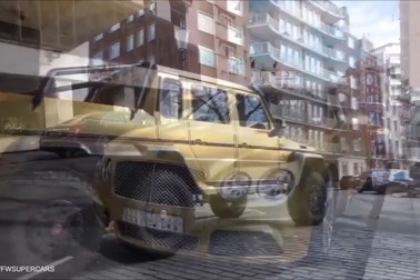 Siêu xe của đại gia Ả rập "oanh tạc" trên đường phố Anh