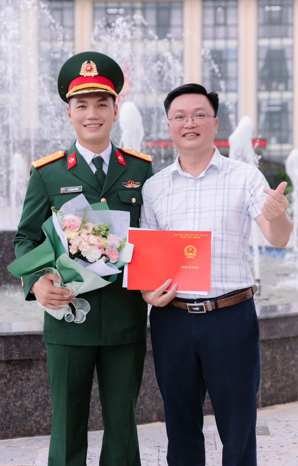 Thủ khoa đặc công nước kể 24 giờ thả trôi trên biển, vừa bơi vừa ăn cháo - 5