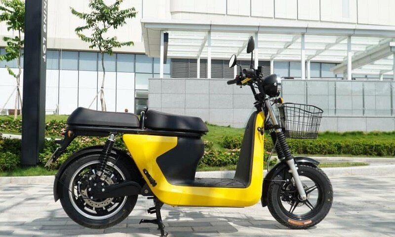 Xe máy điện Selex Camel 2 "lội nước" sâu 1m trong 30 phút, đi 150 km/lần sạc