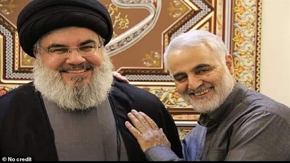 Hình ảnh cuối cùng của tướng Iran trước khi bị giết - 4 Hình ảnh cuối cùng của tướng Iran trước khi bị giết - 4