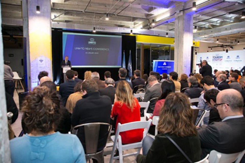 “Cú sốc” thiệt hại 2,1 nghìn tỷ USD với du lịch toàn cầu - 2