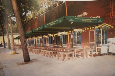 TPHCM: Đưa những hộ nghèo sống nhờ vỉa hè Quận 1 vào “phố hàng rong”