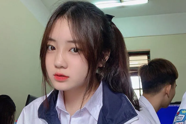 Nữ sinh Bắc Ninh mặc đồng phục hút ánh nhìn vì nhan sắc khả ái