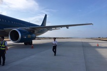 Vụ máy bay hạ cánh nhầm đường băng: Thu bằng lái của cơ trưởng người Mỹ