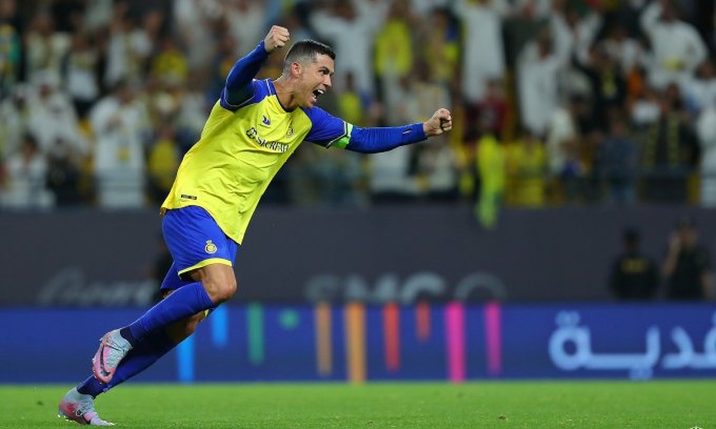 C.Ronaldo sút phạt như tên lửa ở cự ly 30 mét, Al Nassr ngược dòng thần kỳ - 1 C.Ronaldo sút phạt như tên lửa ở cự ly 30 mét, Al Nassr ngược dòng thần kỳ - 1
