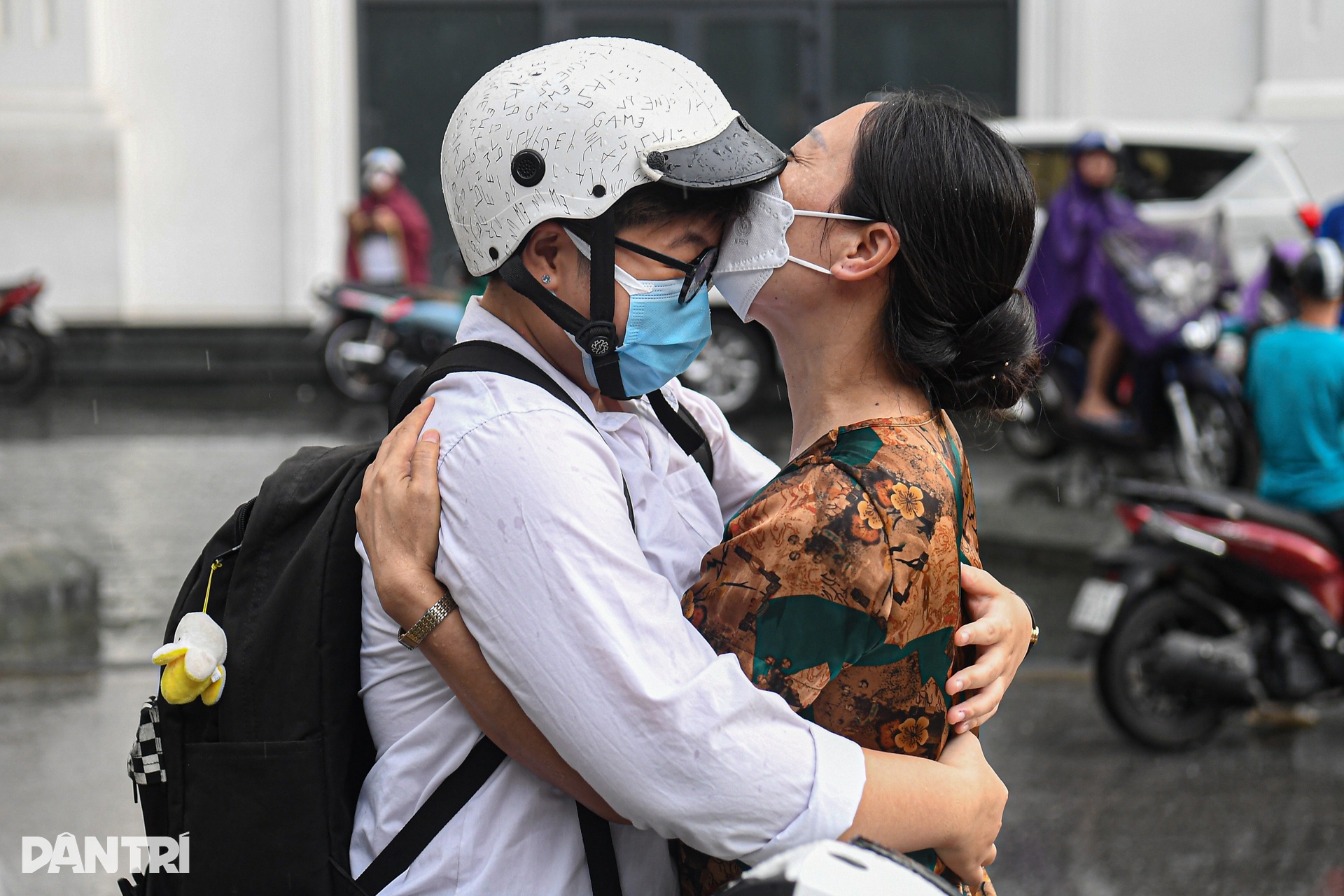 Những hình ảnh ấn tượng của kỳ thi tốt nghiệp THPT 2023 - 9