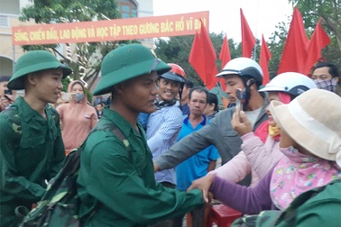 Phạt hành chính nam thanh niên vì không đến địa điểm theo Lệnh gọi nhập ngũ