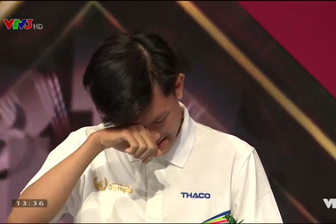 Nam sinh bật khóc sau khi lập kỷ lục "Vượt chướng ngại vật" Olympia