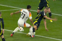 Hậu vệ Scotland bị chấm điểm 0 trong trận thua xấu hổ trước tuyển Đức